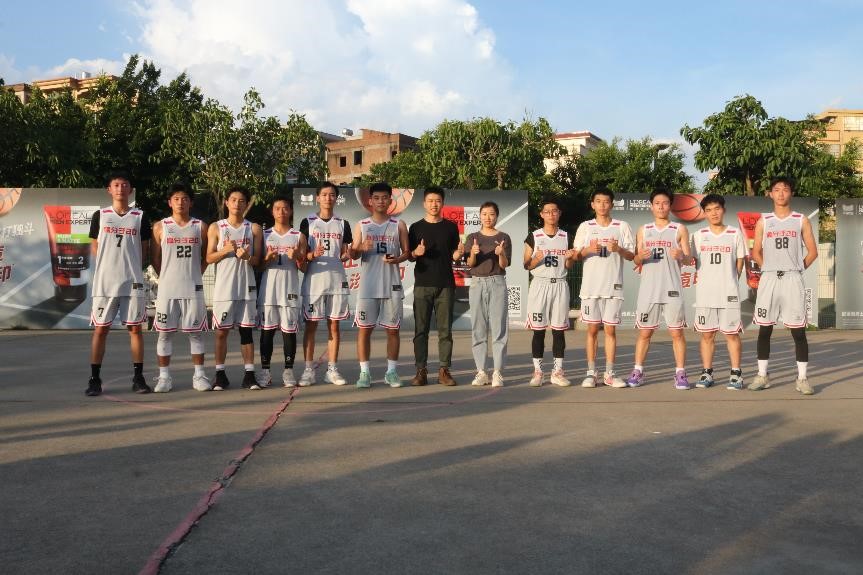 以篮球之名 投篮都风采——化学化工学院专业杯篮球赛决赛顺利举行